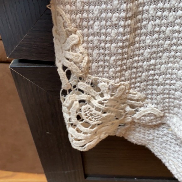 American eagle knit top with lace detailing - Picture 4 of 4